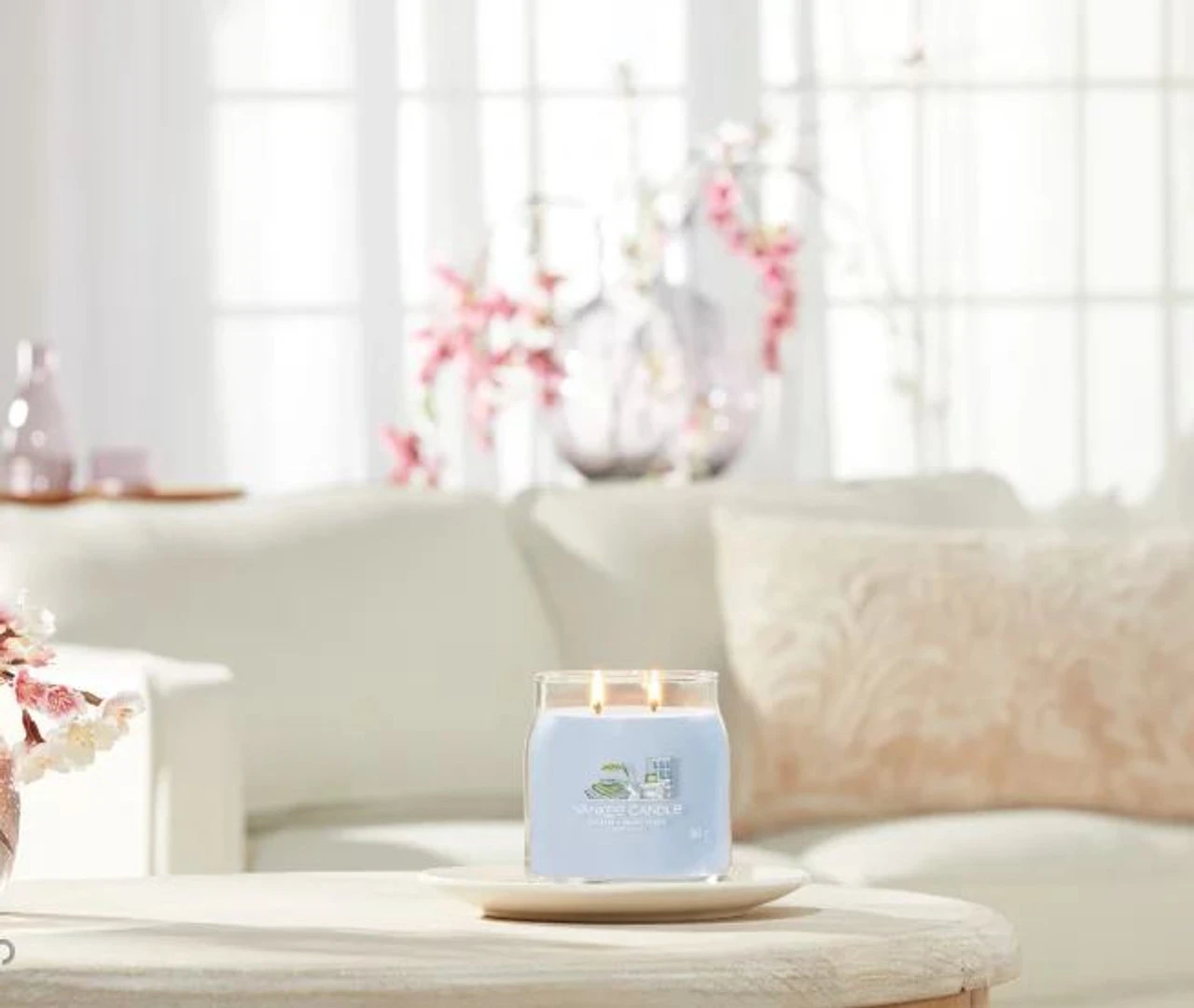 Yankee Candle Signature Medium Jar A Calm & Quiet Place 5 Yankee Candle Signature Medium Jar A Calm & Quiet Place - Image 3